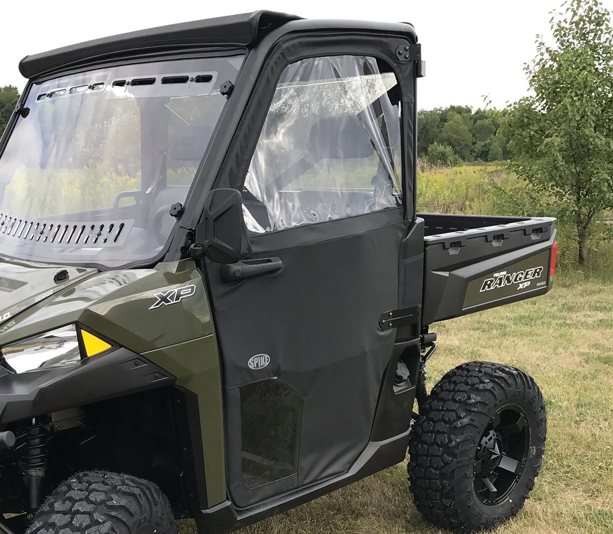 XP 900 Spike Hinged Doors